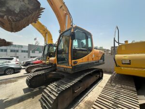 Hyundai Chain Excavator Type 220 LC-9 (22 Tons)